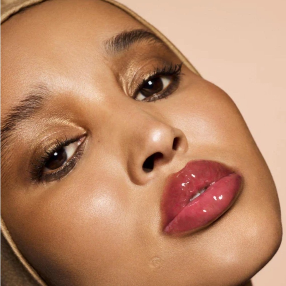 Grape Splash - Limited Edition! Fenty Beauty Gloss Bomb